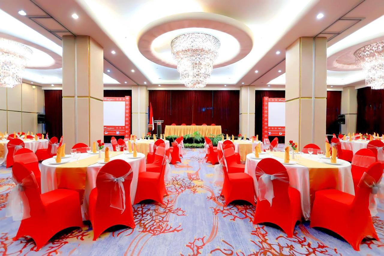Swiss-Belhotel Амбон Экстерьер фото