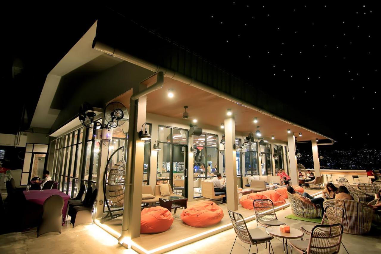 Swiss-Belhotel Амбон Экстерьер фото