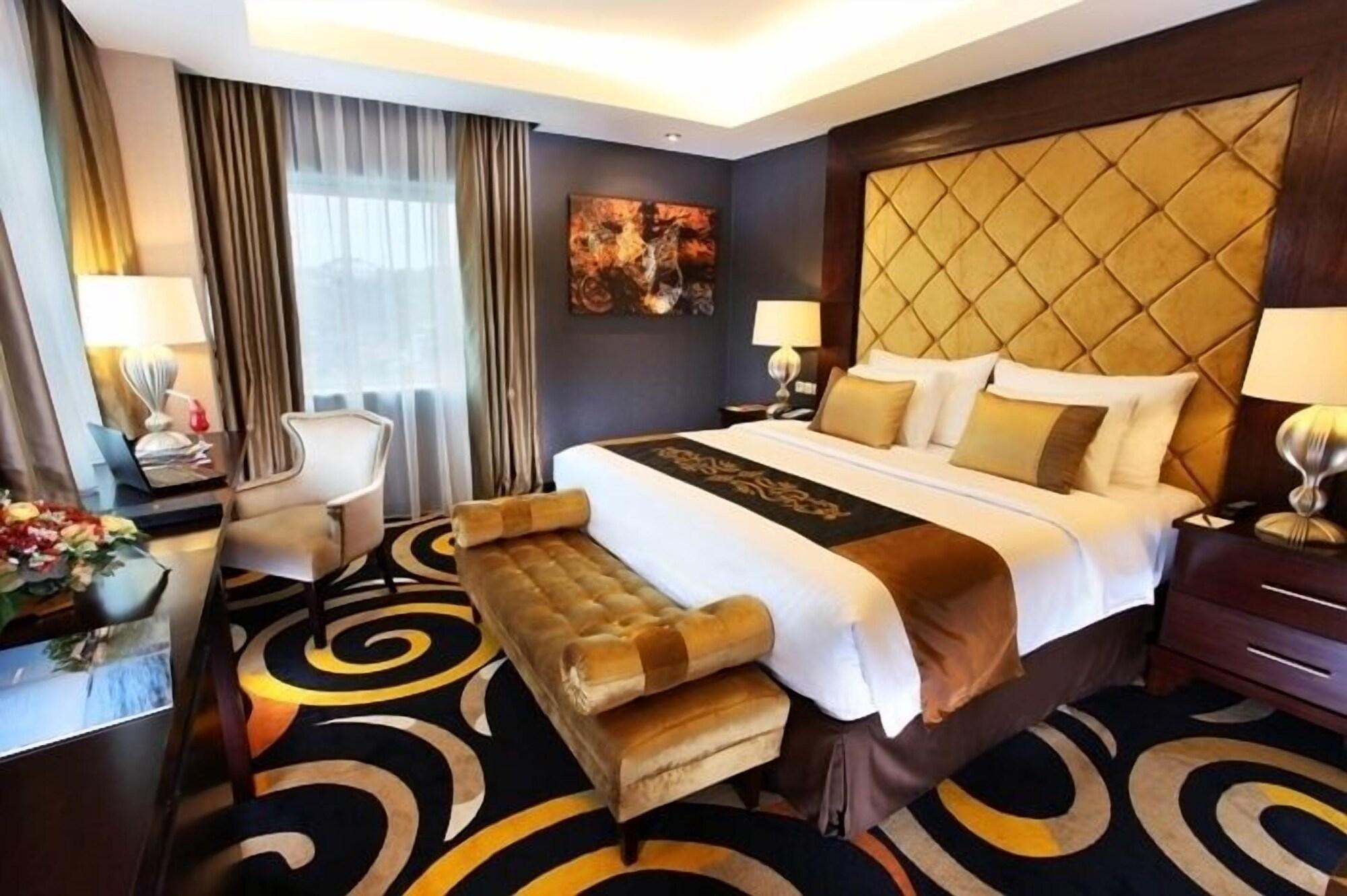 Swiss-Belhotel Амбон Экстерьер фото