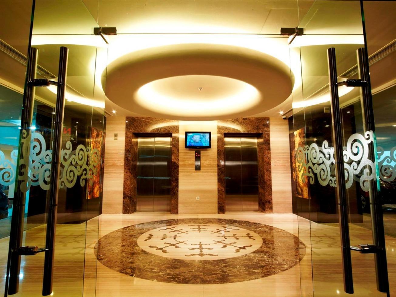 Swiss-Belhotel Амбон Интерьер фото